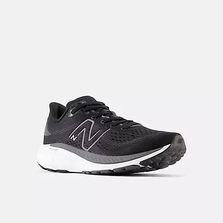 Youth New Balance 860 v13