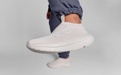 Women's Oofos OOmy Zen Shoes