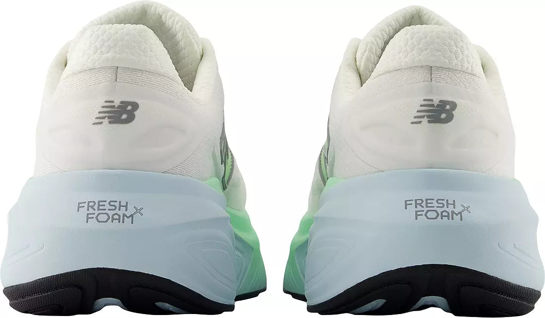 Women's New Balance More V6